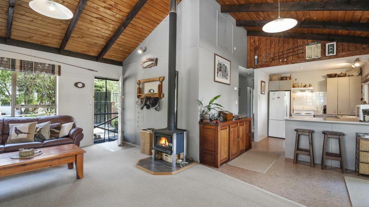Firstcast Turangi Villa Exterior photo